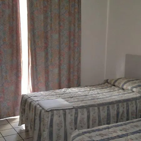 Leonardo Apartment